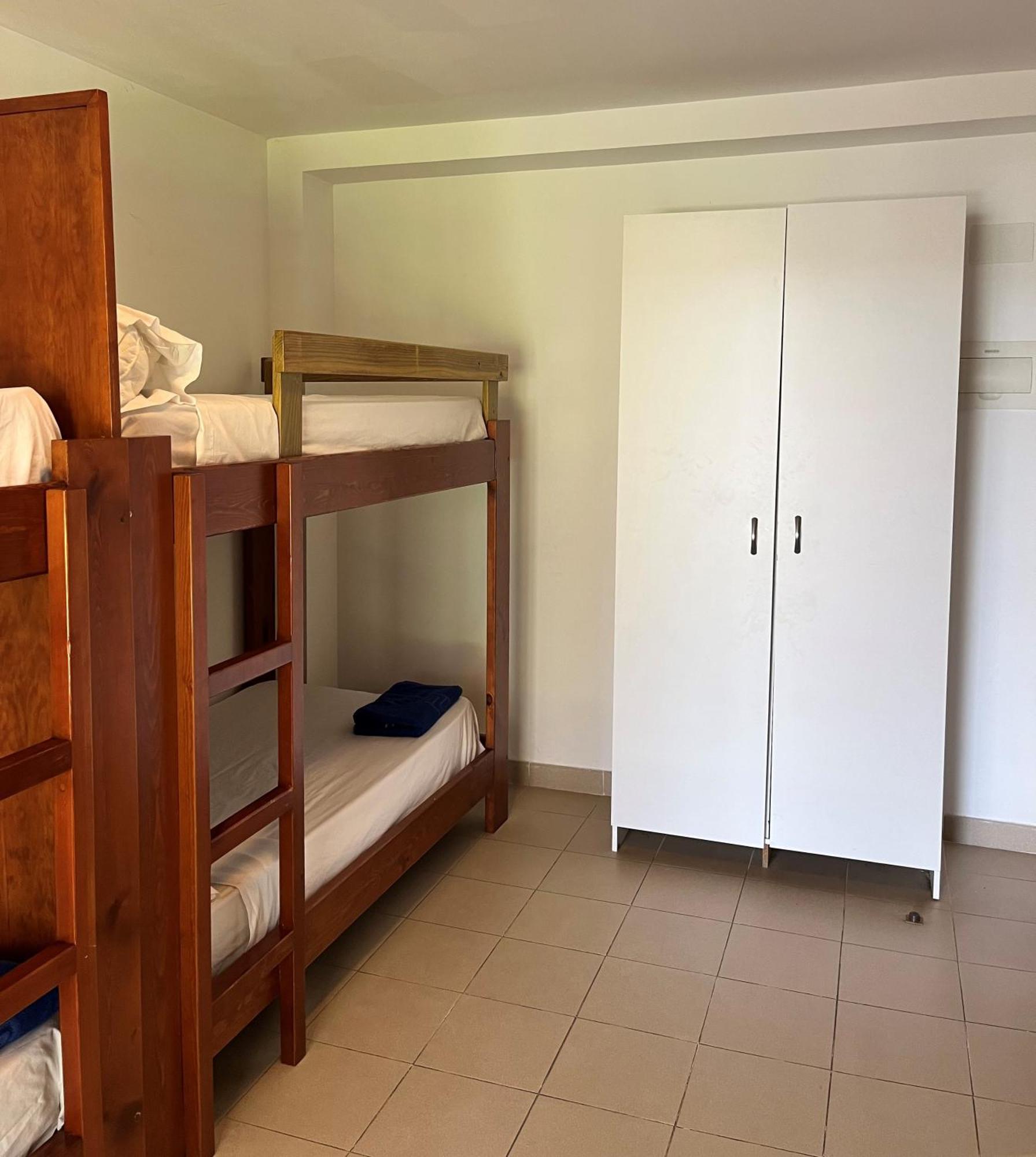 Albergue Zaragoza Camping Buitenkant foto