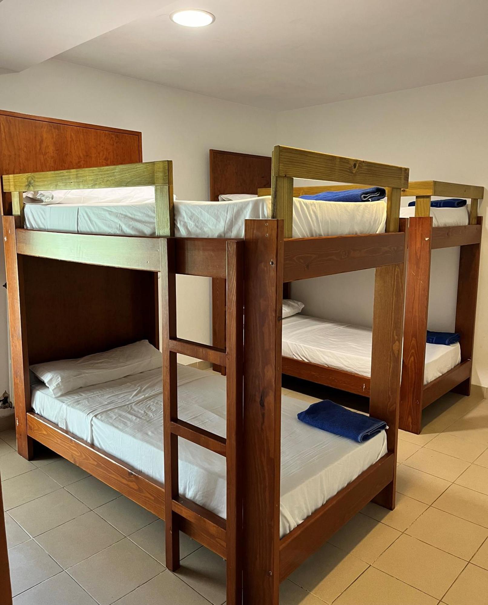 Albergue Zaragoza Camping Buitenkant foto